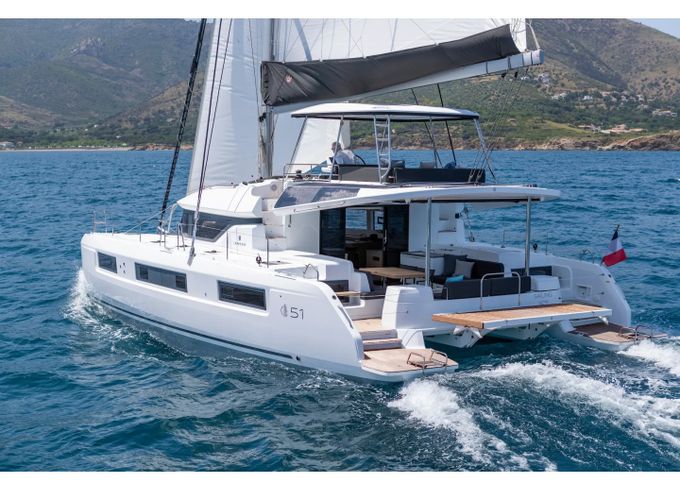 Lagoon 51