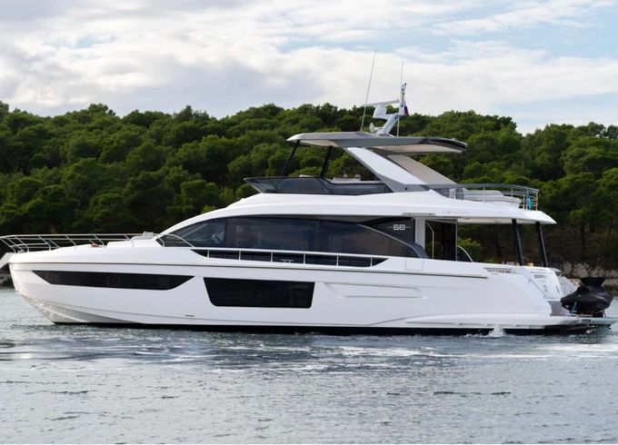 Azimut ARAGREV 4