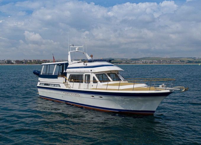 Trader 54 Sundeck