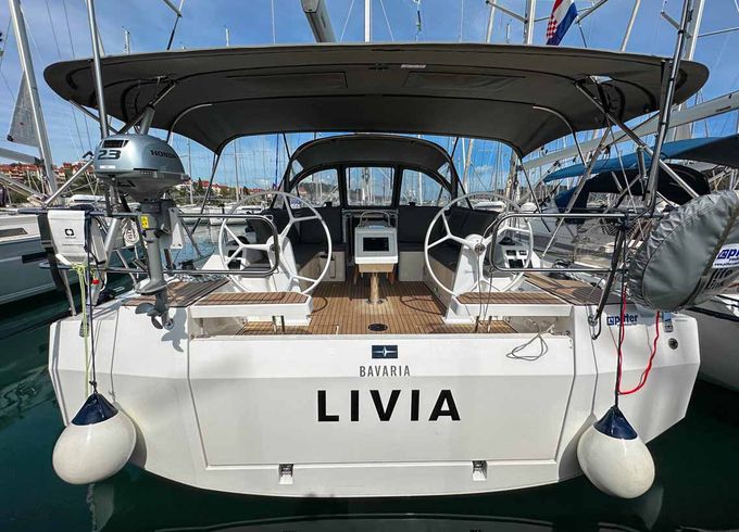 Bavaria C42