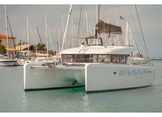 Lagoon 39