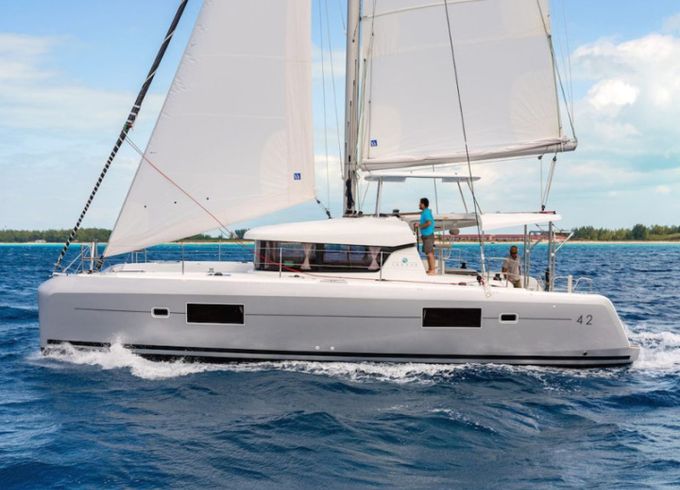 Lagoon 42