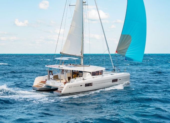 Lagoon 42