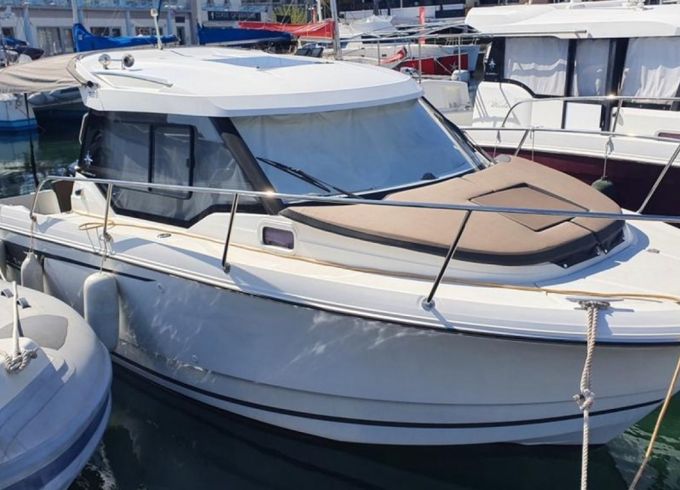 Jeanneau Merry Fisher 7.95