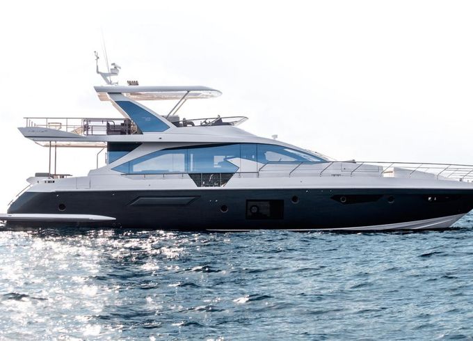 Azimut 72 Fly