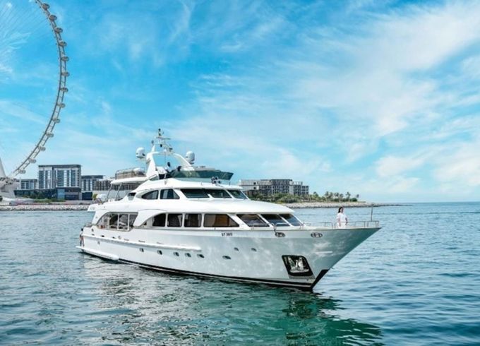 Benetti 110 FEET