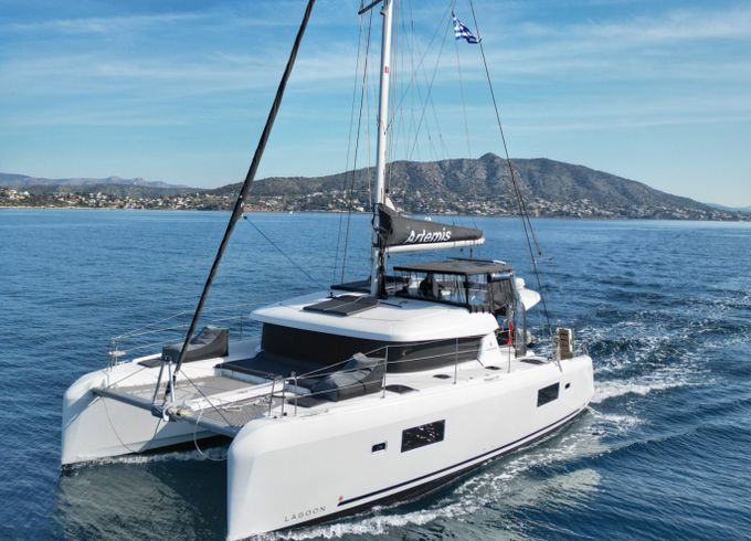 Lagoon 42