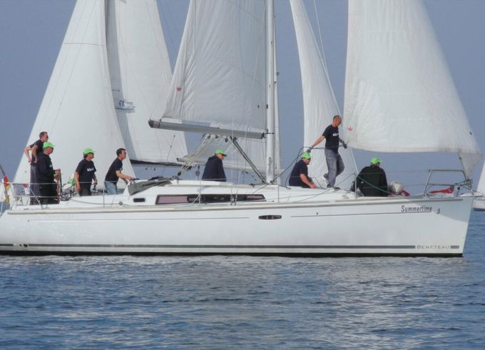 Bénéteau Oceanis 37