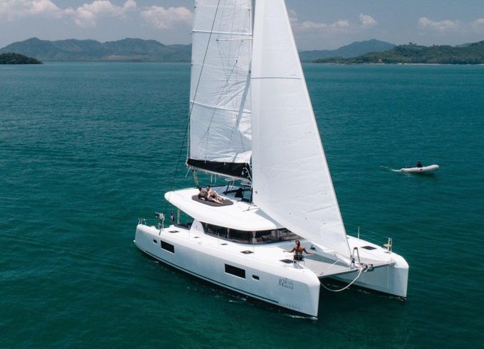 Lagoon 42