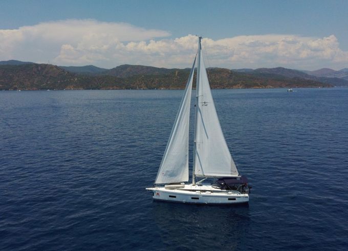 Bavaria C42