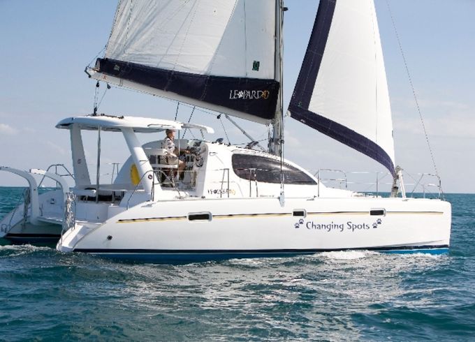 Leopard Catamarans / Robertson & Caine Leopard 40