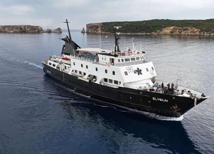 Astillero Na ELYSIUM