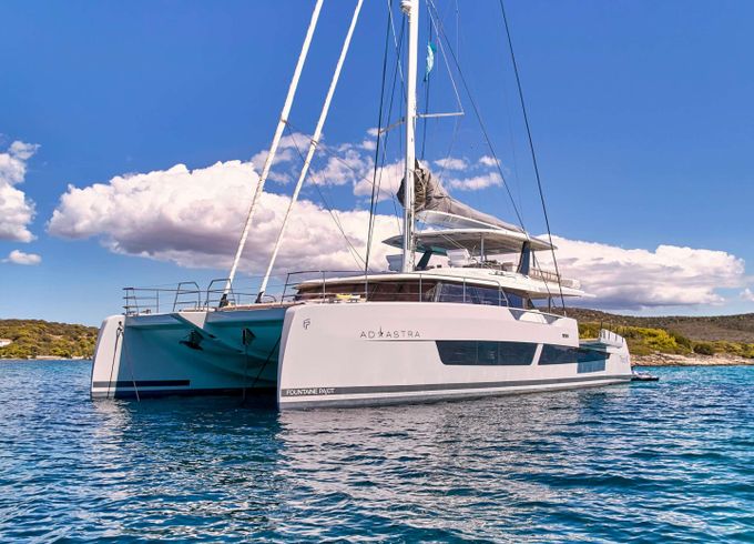 Fountaine Pajot AD ASTRA