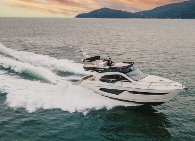 Sessa Marine Sessa Fly 42 - 2 cab.