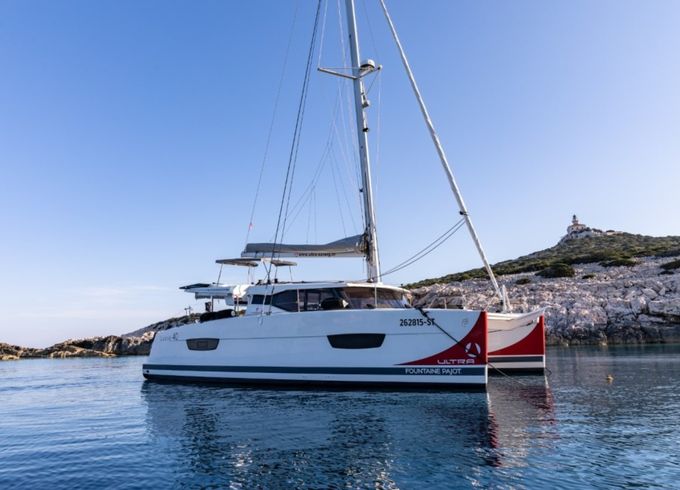 Fountaine Pajot Lucia 40