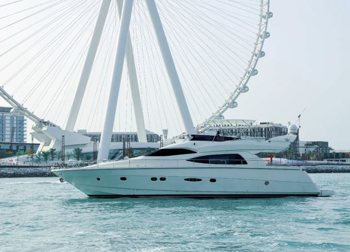 Azimut 66