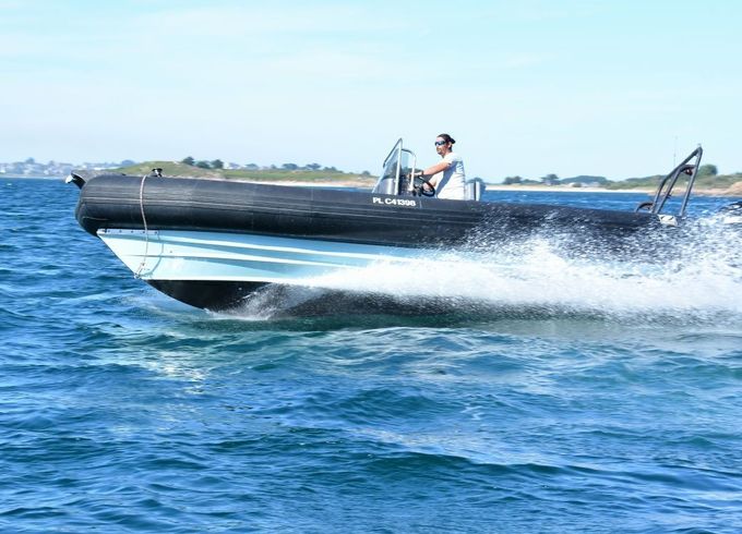 Zodiac Club 750