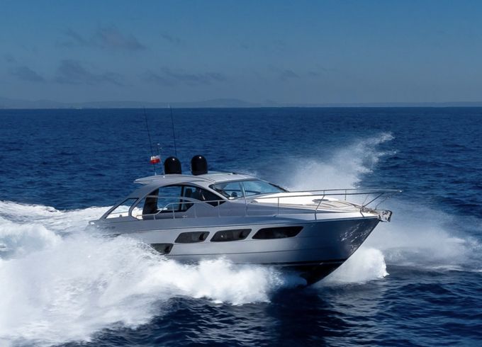 Pershing 5x
