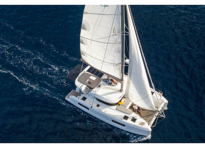 Lagoon 38