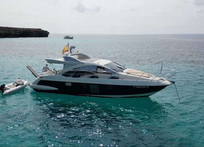 Azimut 43