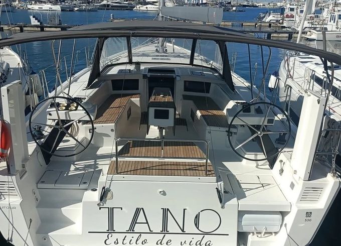 Dufour 530