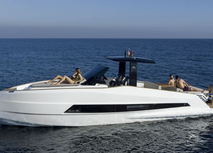 Astondoa 377 Coupe