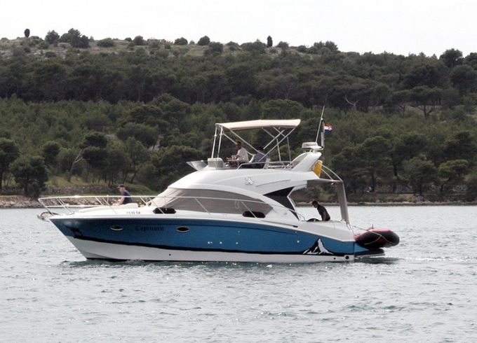 Bénéteau Antares 36