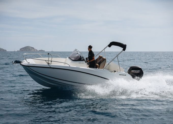 Quicksilver Activ 605 Open