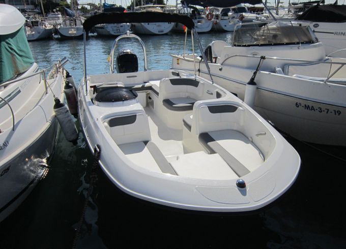 Bayliner E -  18