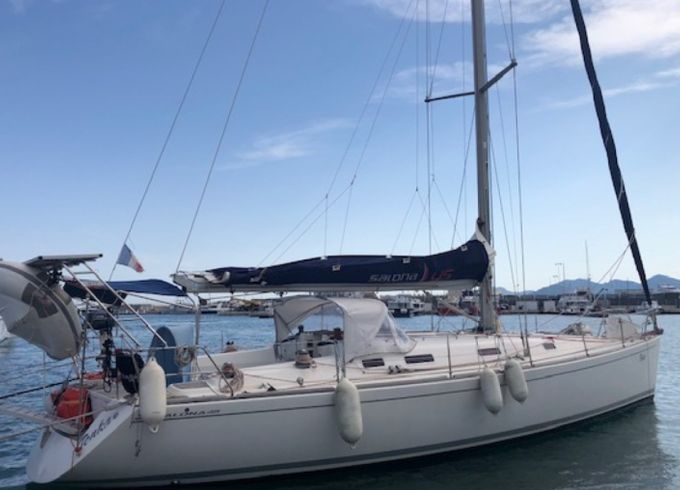 Salona 45