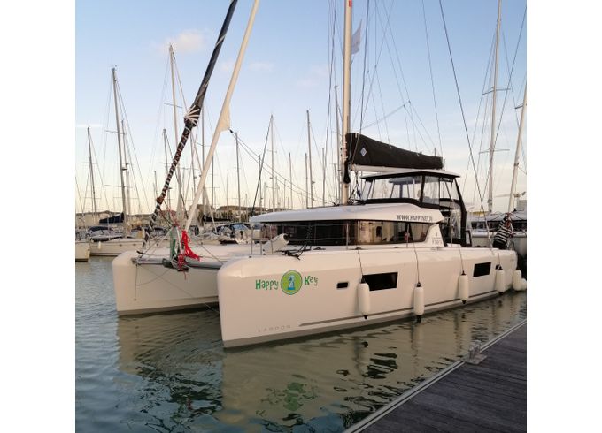 Lagoon 42