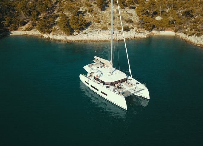 Dufour Catamarans 48 Sail