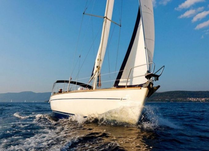Bavaria 44