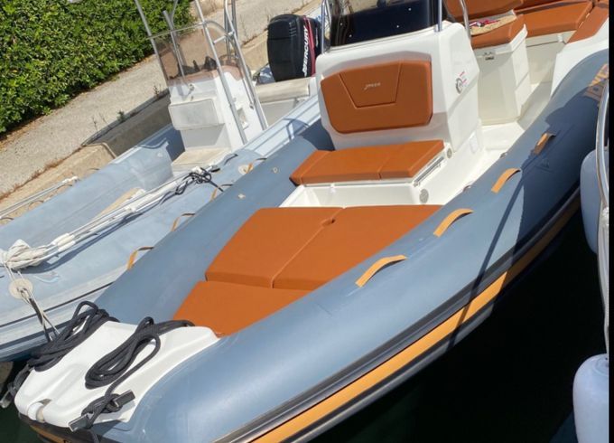 Joker Boat Coaster 650
