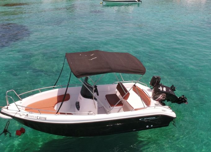 Poseidon marine Blue water