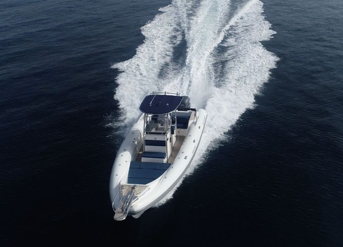 Great White Faethon 900
