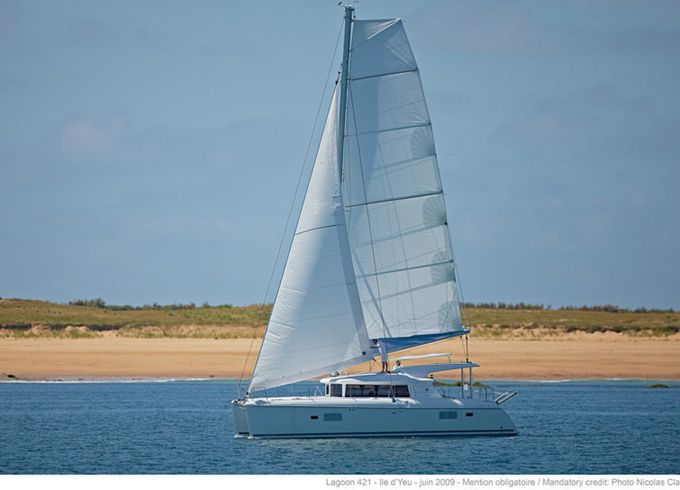 Lagoon 421