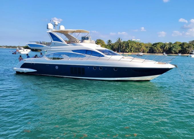 Azimut 66