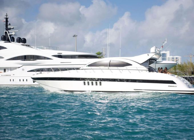 Mangusta 72