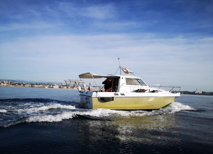 Bénéteau Antares 860