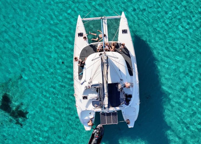 Lagoon 38