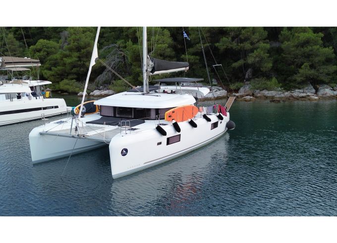 Lagoon 42