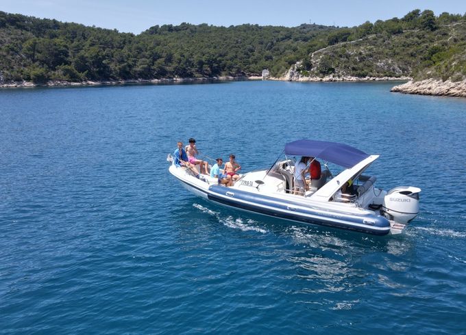 Aquamax 27 offshore