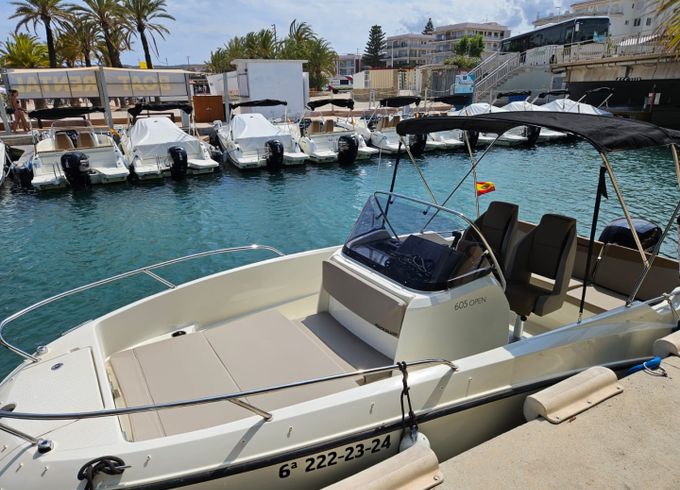Quicksilver Activ 605 Sundeck