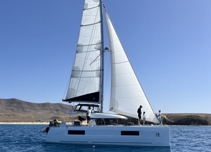Lagoon 40