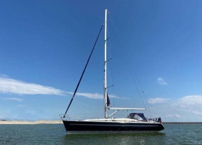 Bavaria 44