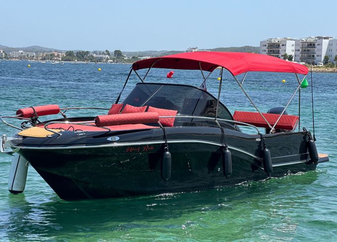 Black boats Black ruby