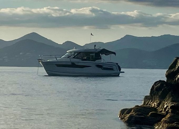 Jeanneau Merry Fisher 895 Cruiser