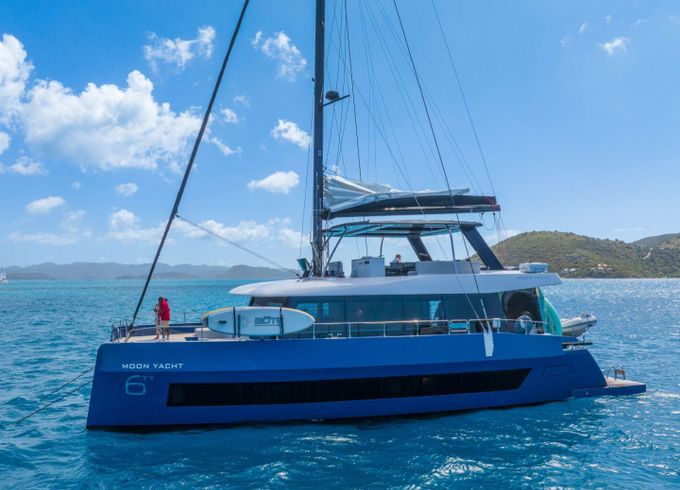 Moon Yacht Perfect Moon