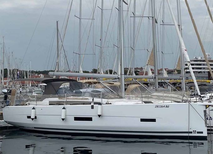 Dufour 430